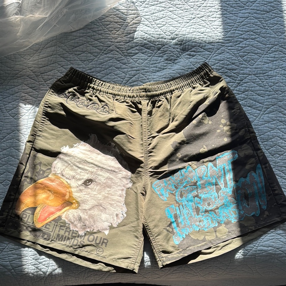 Cactus Jack x Fragment Graphic Eagle Shorts